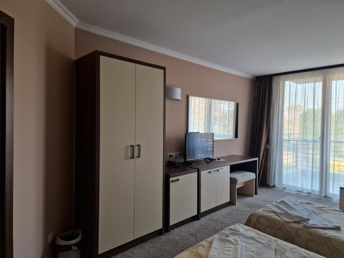 Hotel Alisa Павел-Баня Экстерьер фото