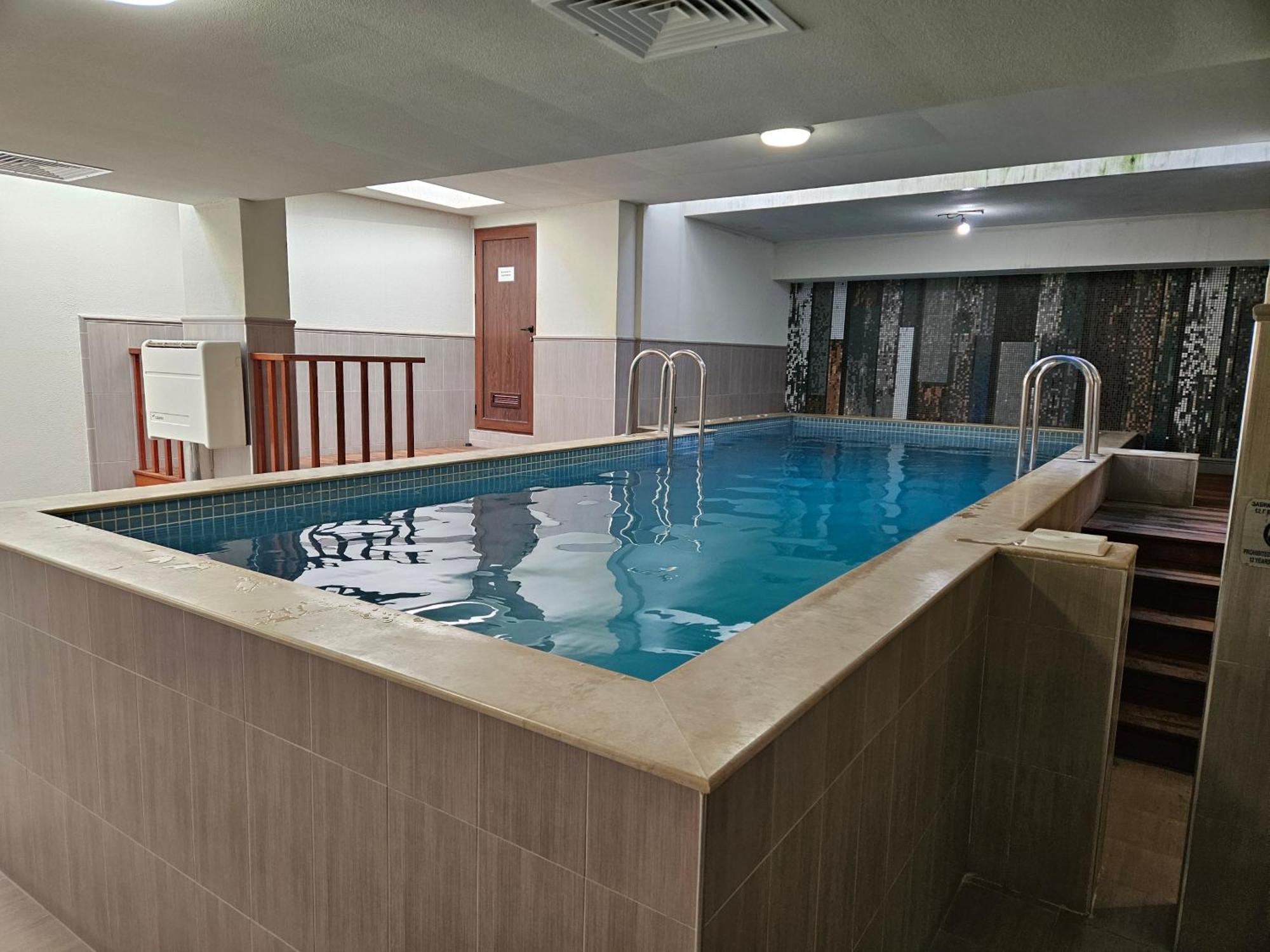 Hotel Alisa Павел-Баня Экстерьер фото